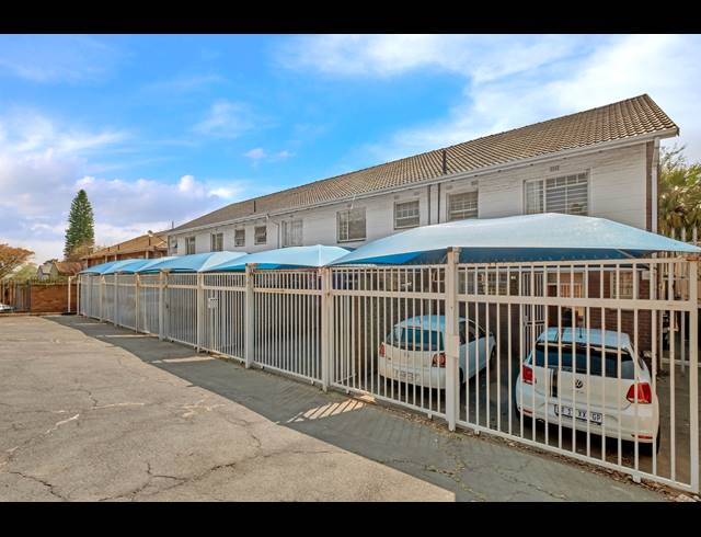 2 BEDROOM APARTMENT FOR SALE IN WINDSOR EAST